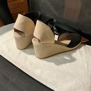 Stylish Black and Tan Wedge Sandals